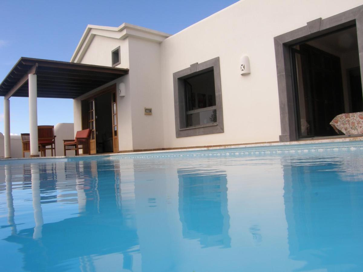 Villa Bol-Can Con Piscina Privada Плая Бланка Екстериор снимка