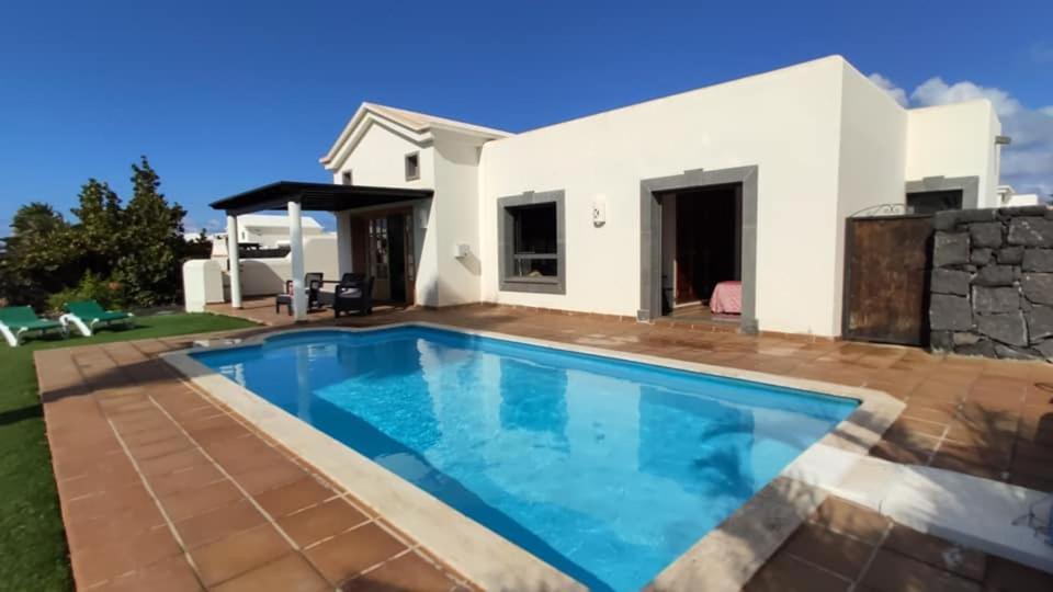 Villa Bol-Can Con Piscina Privada Плая Бланка Екстериор снимка