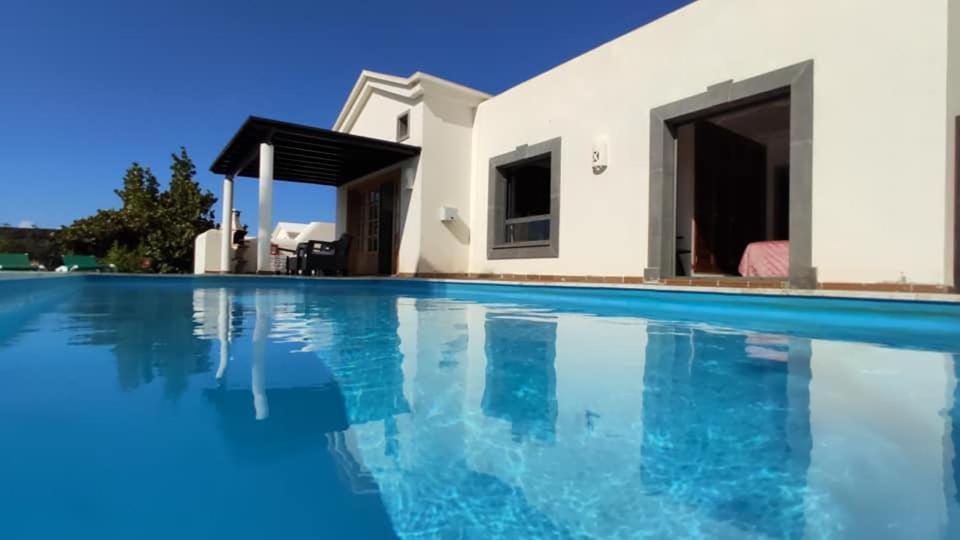 Villa Bol-Can Con Piscina Privada Плая Бланка Екстериор снимка